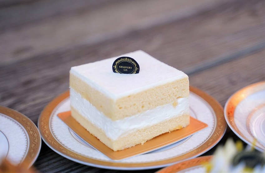 【Gelovery Gift 蒟若妮頂級法式甜點店】彷彿在法國街頭上的甜點店！主廚擁有法國藍帶，還待過米其林三星餐廳，就連食尚玩家都來採訪過！ - 阿華田的美食日記