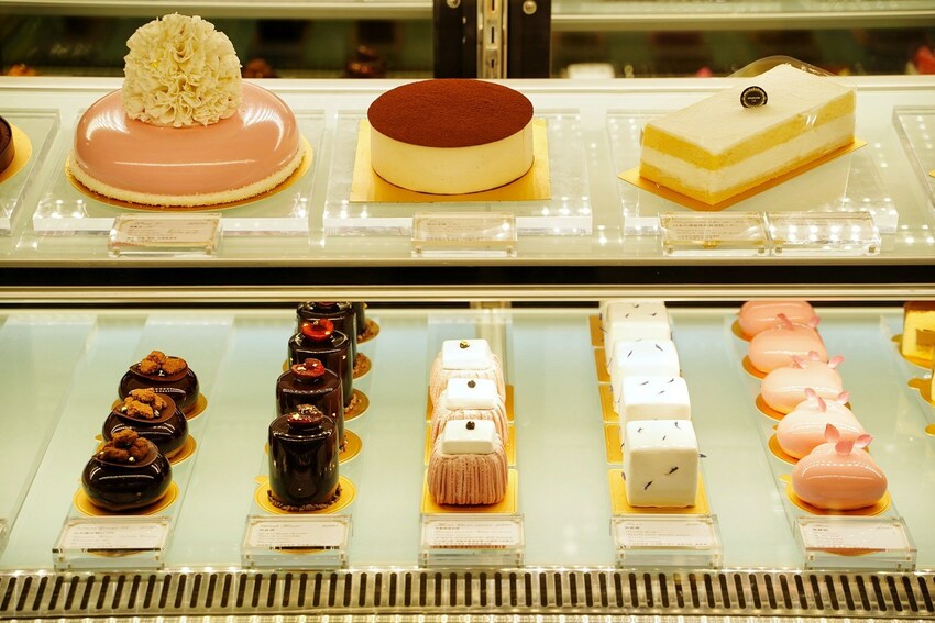 【Gelovery Gift 蒟若妮頂級法式甜點店】彷彿在法國街頭上的甜點店！主廚擁有法國藍帶，還待過米其林三星餐廳，就連食尚玩家都來採訪過！ - 阿華田的美食日記