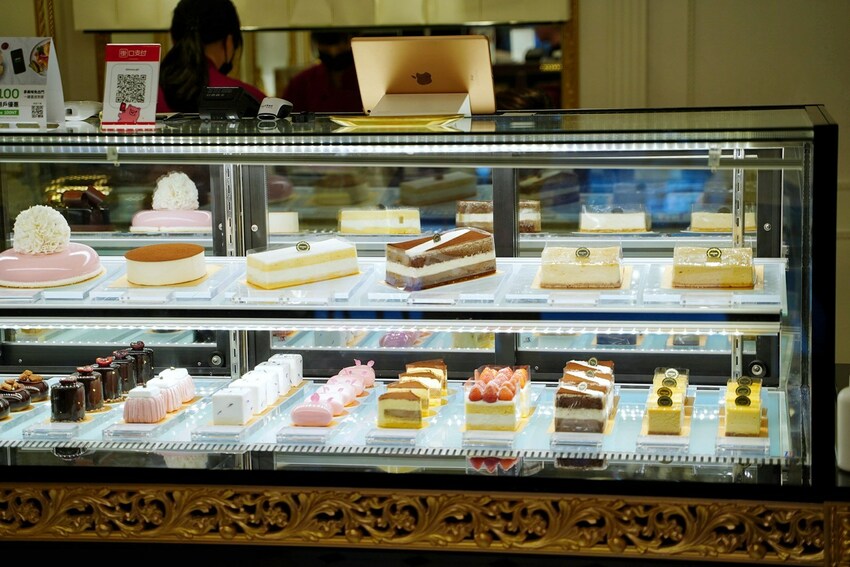 【Gelovery Gift 蒟若妮頂級法式甜點店】彷彿在法國街頭上的甜點店！主廚擁有法國藍帶，還待過米其林三星餐廳，就連食尚玩家都來採訪過！ - 阿華田的美食日記