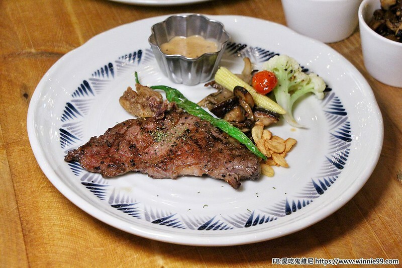 The BBQ House 牛排館也插旗台南美食之都了! 台南唯一一間,牛排、羊排、松阪豬、魚等全部都是現點現切秤重的,可以滿足各種食量的朋友!