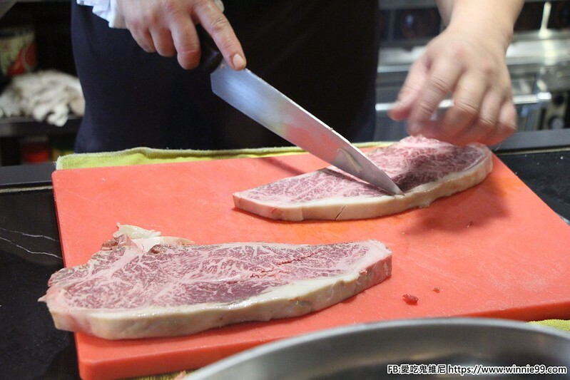 The BBQ House 牛排館也插旗台南美食之都了! 台南唯一一間,牛排、羊排、松阪豬、魚等全部都是現點現切秤重的,可以滿足各種食量的朋友!