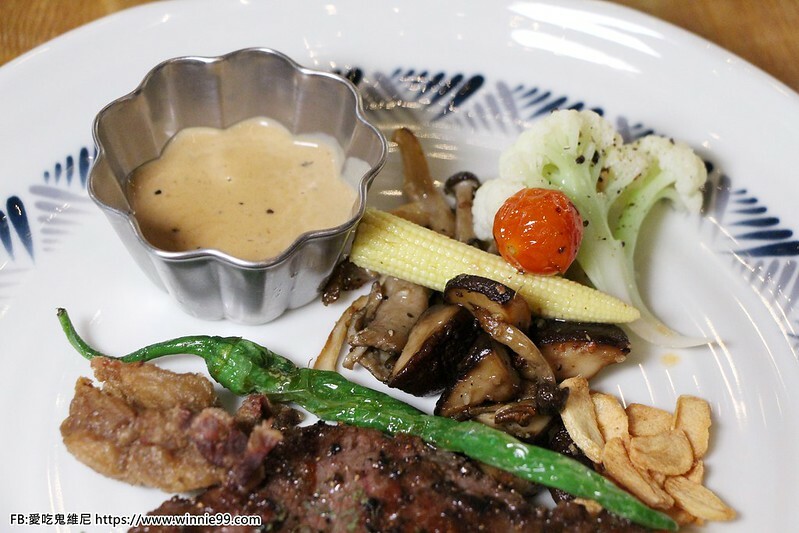 The BBQ House 牛排館也插旗台南美食之都了! 台南唯一一間,牛排、羊排、松阪豬、魚等全部都是現點現切秤重的,可以滿足各種食量的朋友!