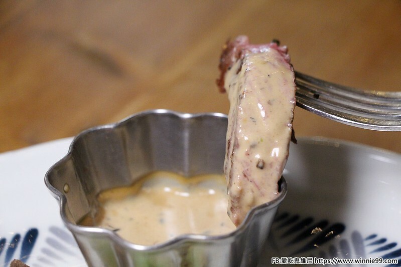 The BBQ House 牛排館也插旗台南美食之都了! 台南唯一一間,牛排、羊排、松阪豬、魚等全部都是現點現切秤重的,可以滿足各種食量的朋友!