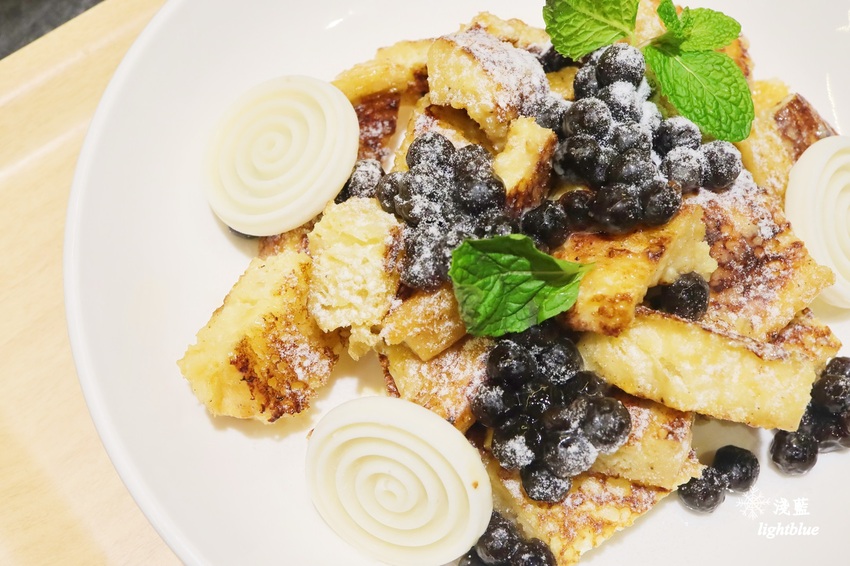 [ 市府站信義區新光三越美食 ] 淺藍 × Ivorish～台中三井outlet日本甜點到A11甜蜜慢閃，還有超強聯名新餐點