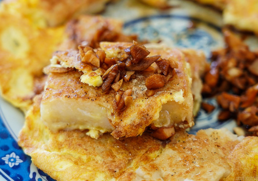 早安純香早餐店-超過25年的花蓮早餐店 熱情親切的老闆娘加上好吃手工蛋餅,怎能不愛她 鮪魚蛋餅必點