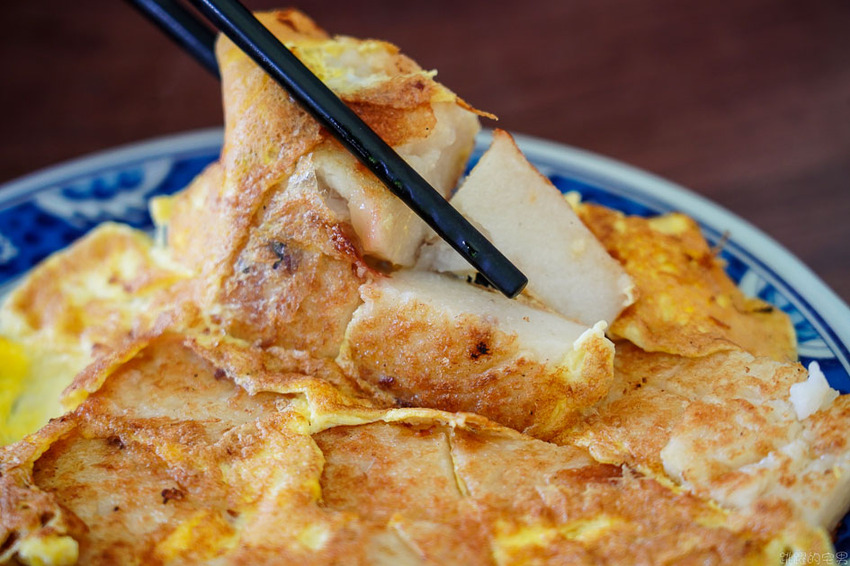 早安純香早餐店-超過25年的花蓮早餐店 熱情親切的老闆娘加上好吃手工蛋餅,怎能不愛她 鮪魚蛋餅必點