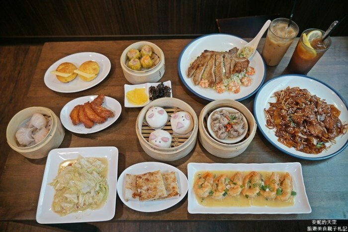 [新莊拉麵 麵屋駟 H.F-Ramen] 平價雞白湯拉麵 可免費無限次加麵 首見拉麵店裡有炙燒明太子雞叉燒 爆漿系溏心蛋我給你一百分 - 安妮的天空