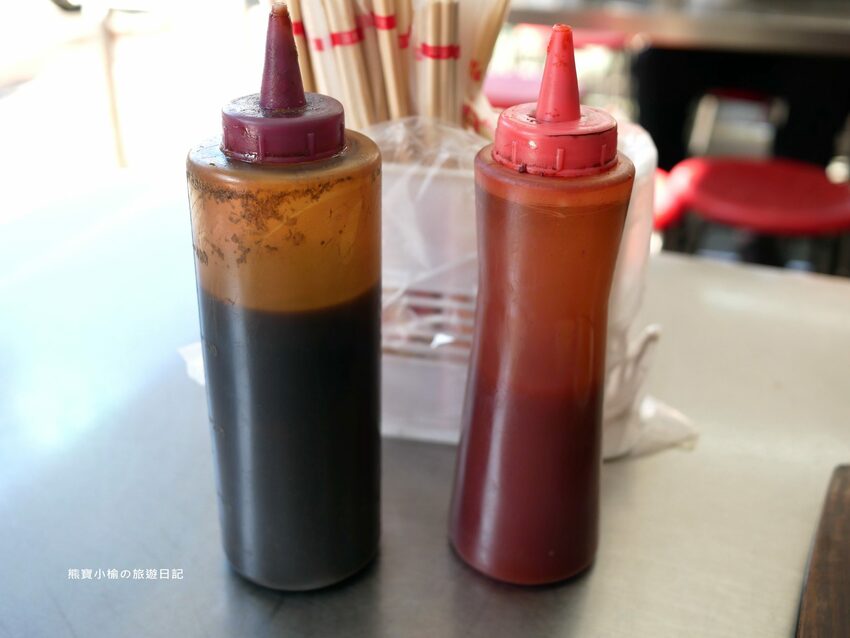 【台中南區美食】建成路賴15炒麵,24小時古早味小吃店,控肉飯便當、乾麵、豬腳飯、水餃通通都有!內文附詳細菜單價位介紹。 @熊寶小榆の旅遊日記