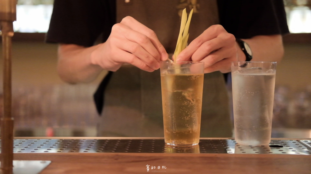 台南北區酒吧 MOONROCK 賽的日札 _0078.png 台南北區酒吧 MOONROCK 賽的日札 _0078.png