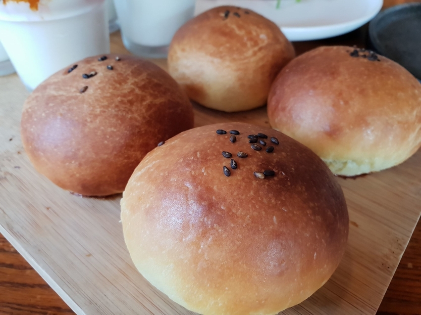 241335.jpg - 【屏東.恆春】迷路為了看花緩民宿。可觀看到超美夕陽。有店狗哈士奇一隻。下午茶有提供咖啡飲品免費暢喝