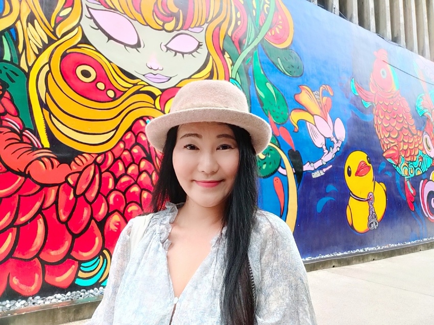 高雄新興區|南華觀光商圈 南華觀光購物街 大港埔彩繪藝術牆 傳統小吃、五十年老店、異國平價美食 展開高雄市區最棒的深度一日食旅|西莉亞玩樂人生 BeautyPlus_20211128132903951_save.jpg