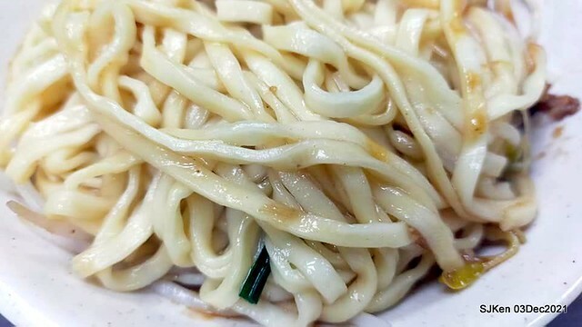第一劇場魚丸店(伊通店)(Dry noodle, fried shrimp roll &fish ball soup store), Taipei, Taiwan, SJKen, Dec 2, 2021.
