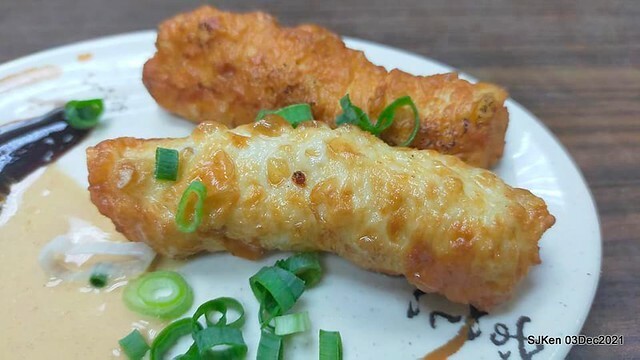 第一劇場魚丸店(伊通店)(Dry noodle, fried shrimp roll &fish ball soup store), Taipei, Taiwan, SJKen, Dec 2, 2021.