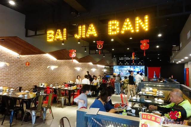 [活蝦 熱炒] 新竹 - 百家班活蝦料理 蝦膏飽滿鮮味濃郁的鹽烤蝦 外皮酥脆到一見鍾情的菜圃麻糬燒 雞皮Q脆油亮去骨冰鎮油雞