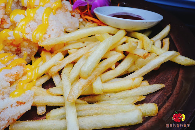 [活蝦 熱炒] 新竹 - 百家班活蝦料理 蝦膏飽滿鮮味濃郁的鹽烤蝦 外皮酥脆到一見鍾情的菜圃麻糬燒 雞皮Q脆油亮去骨冰鎮油雞