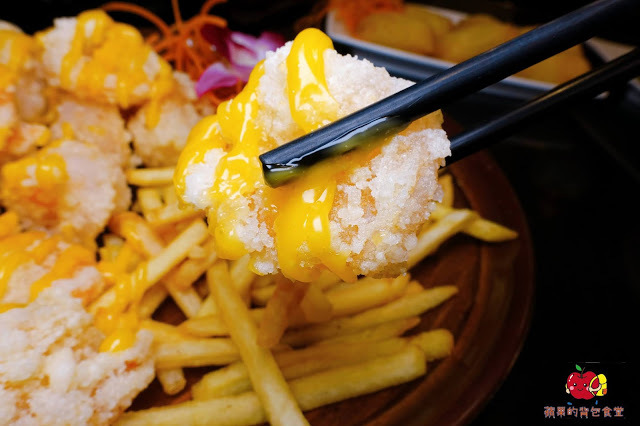 [活蝦 熱炒] 新竹 - 百家班活蝦料理 蝦膏飽滿鮮味濃郁的鹽烤蝦 外皮酥脆到一見鍾情的菜圃麻糬燒 雞皮Q脆油亮去骨冰鎮油雞