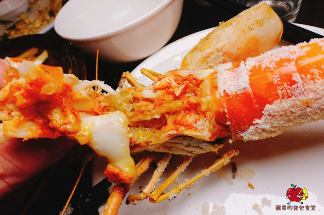 [活蝦 熱炒] 新竹 - 百家班活蝦料理 蝦膏飽滿鮮味濃郁的鹽烤蝦 外皮酥脆到一見鍾情的菜圃麻糬燒 雞皮Q脆油亮去骨冰鎮油雞