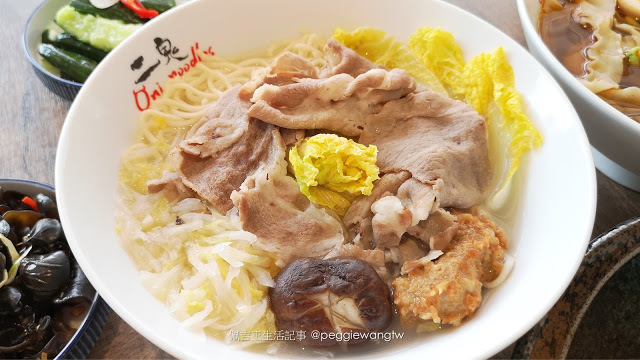 台南美食︱安平區最美麵店『二鬼麵舖』：23款牛肉麵、拉麵 四種濃郁湯頭不能錯過 IG打卡新景點