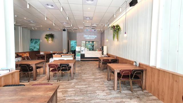 台南美食︱安平區最美麵店『二鬼麵舖』：23款牛肉麵、拉麵 四種濃郁湯頭不能錯過 IG打卡新景點