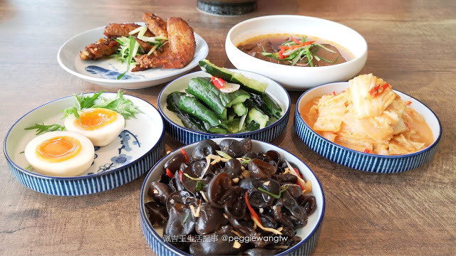 台南美食︱安平區最美麵店『二鬼麵舖』：23款牛肉麵、拉麵 四種濃郁湯頭不能錯過 IG打卡新景點