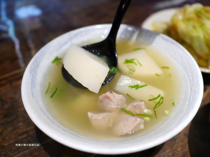 【新竹竹北美食】就醬子烤吧竹北店,竹北消夜新選擇!炸物、烤物、熱炒通通有,懷舊風台式居酒屋,內文附詳細菜單介紹。 @熊寶小榆の旅遊日記