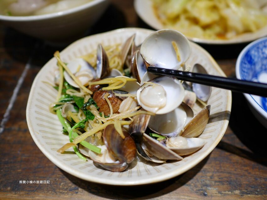 【新竹竹北美食】就醬子烤吧竹北店,竹北消夜新選擇!炸物、烤物、熱炒通通有,懷舊風台式居酒屋,內文附詳細菜單介紹。 @熊寶小榆の旅遊日記