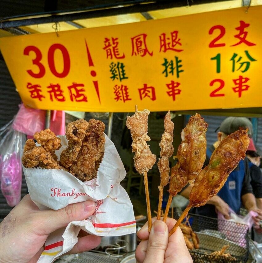 宜蘭夜市不只羅東，東門夜市美食超讚！在地人激推小吃。