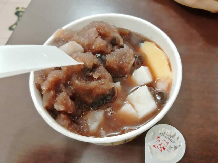宜蘭夜市不只羅東，東門夜市美食超讚！在地人激推小吃。