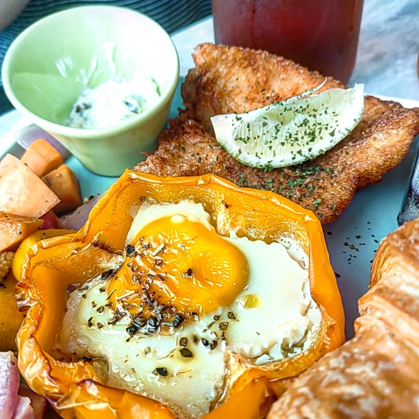 New Taipei, Taiwan #魚骨頭fishbonecafe #新莊美食 #新莊早午餐 #樹懶吃早午餐