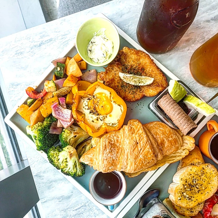 New Taipei, Taiwan #魚骨頭fishbonecafe #新莊美食 #新莊早午餐 #樹懶吃早午餐