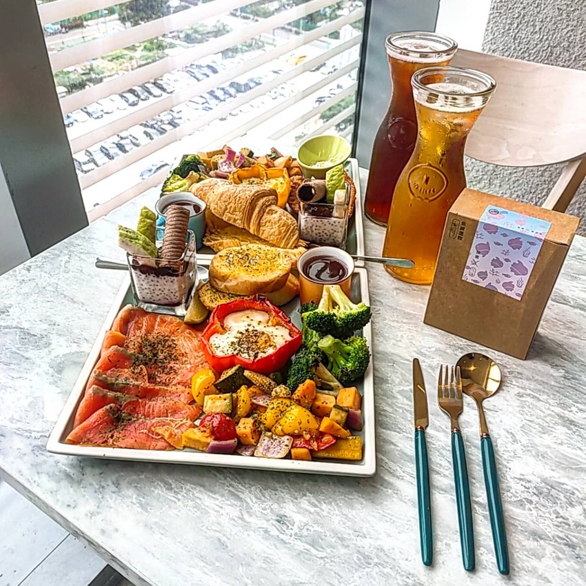 New Taipei, Taiwan #魚骨頭fishbonecafe #新莊美食 #新莊早午餐 #樹懶吃早午餐