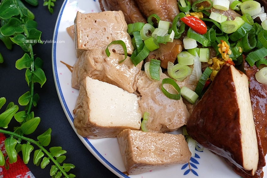 只有在地人才知道的超級隱藏版，近30年古早味滷味老店，最便宜只要10塊錢！