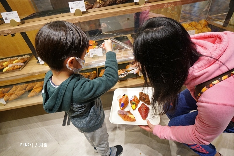 八月堂.八月堂可頌.八月堂台北.八月堂推薦.八月堂分店.千層可頌卷.信義區美食.台北可頌.爆餡可頌.花可頌. 八月堂.八月堂可頌.八月堂台北.八月堂推薦.八月堂分店.千層可頌卷.信義區美食.台北可頌.爆餡可頌.花可頌.