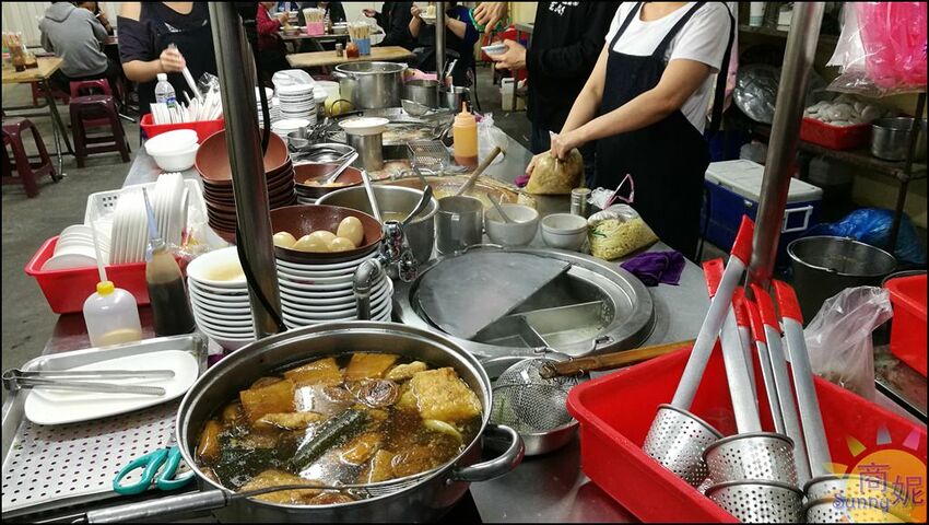 在地人狂推人氣小吃!40年老店肉羹肉圓通通銅板價 平價美味越晚生意越好