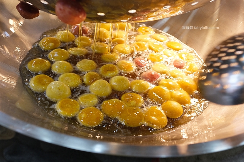 必吃巨型地瓜球出沒！一顆抵二顆，整袋塞滿滿只要銅板價！