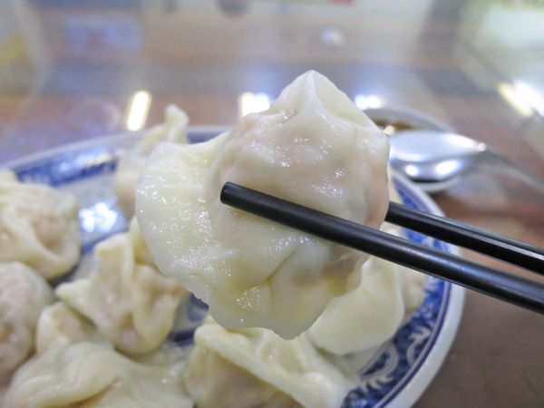【台北美食】豪季水餃專賣店-不需要沾醬也很美味的蝦仁水餃
