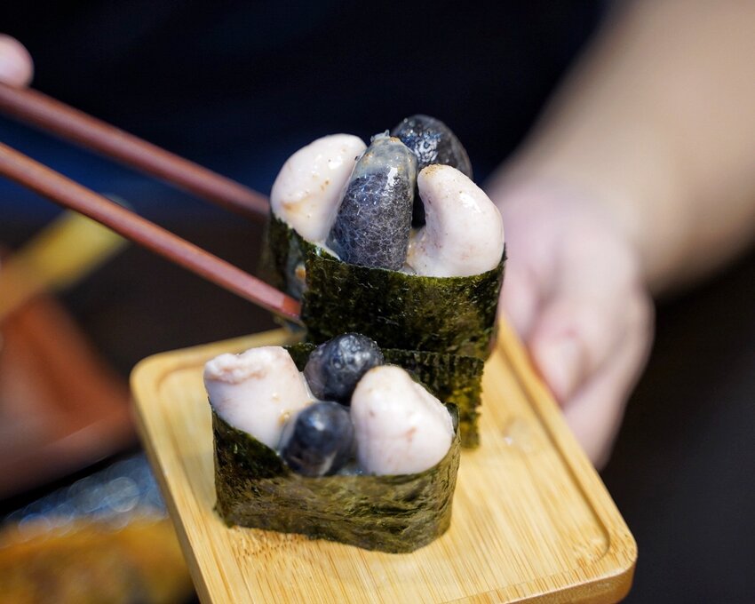 新竹巨城周邊晚餐、宵夜新選擇『馬的深夜食堂』，上百種料理選擇，營業至凌晨兩點！來一份炙燒握壽司系列或是來一碗暖心又暖胃的關東煮吧！ - 阿華田的美食日記