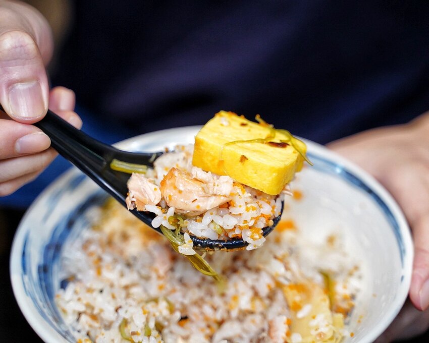 新竹巨城周邊晚餐、宵夜新選擇『馬的深夜食堂』，上百種料理選擇，營業至凌晨兩點！來一份炙燒握壽司系列或是來一碗暖心又暖胃的關東煮吧！ - 阿華田的美食日記