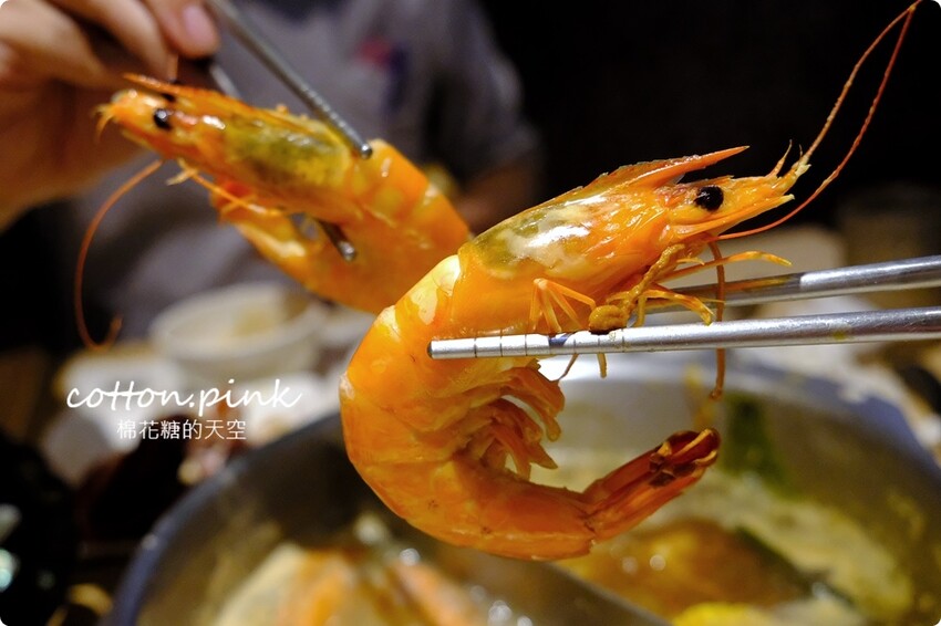 台中海鮮火鍋推薦|菁饌涮涮鍋活龍蝦套餐真正鮮到爆！吃過就回不去了～ - 棉花糖的天空
