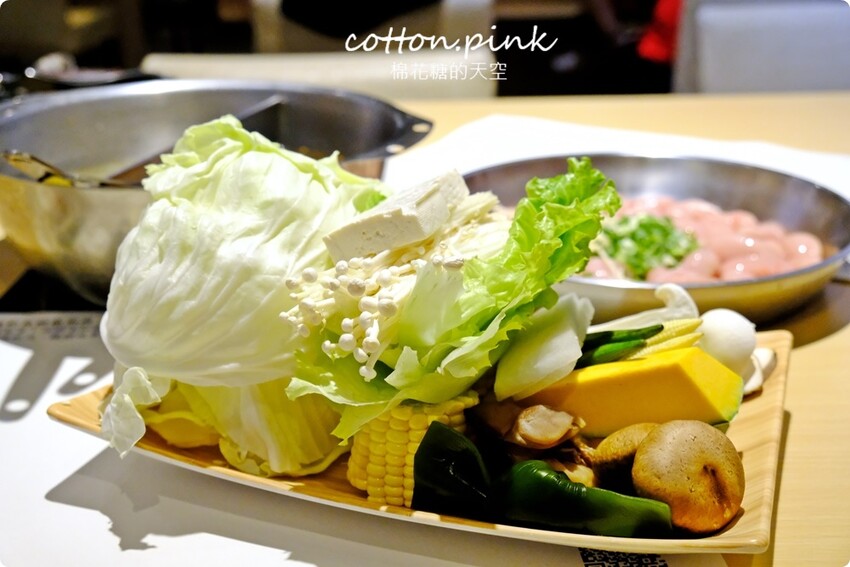 台中海鮮火鍋推薦|菁饌涮涮鍋活龍蝦套餐真正鮮到爆！吃過就回不去了～ - 棉花糖的天空