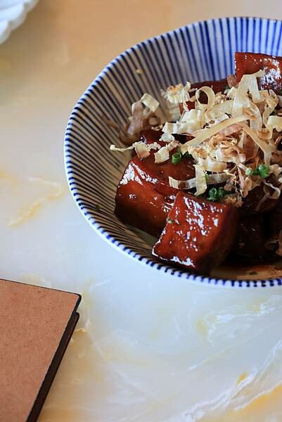 [ 台北美食 ] 永心鳳茶奶茶專門所-台北最美奶茶餐廳剝皮辣