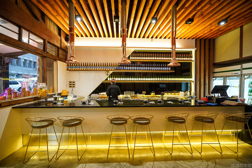 花蓮韓式料理新開店 延壽亭韓食提供代客烤肉，低溫熟成豬肉單點只要230元 韓式豆腐鍋跟石鍋拌飯180元起 還營業到凌晨1點 生意超好一定要訂位