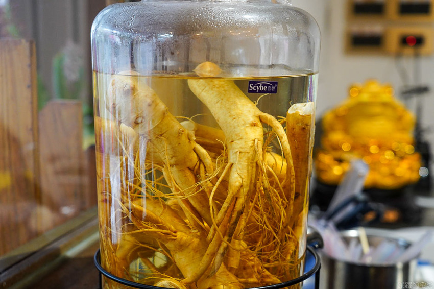 花蓮韓式料理新開店 延壽亭韓食提供代客烤肉，低溫熟成豬肉單點只要230元 韓式豆腐鍋跟石鍋拌飯180元起 還營業到凌晨1點 生意超好一定要訂位