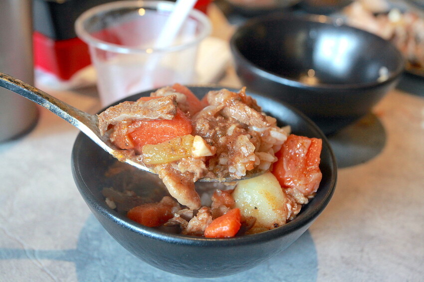 吃。台南美食|安平區。「肉次方 燒肉放題 台南府前店」台南最難訂到日式燒肉吃到飽,王品旗下肉次方南部唯