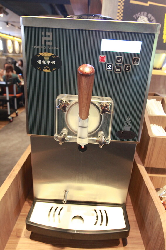 吃。台南美食|安平區。「肉次方 燒肉放題 台南府前店」台南最難訂到日式燒肉吃到飽,王品旗下肉次方南部唯