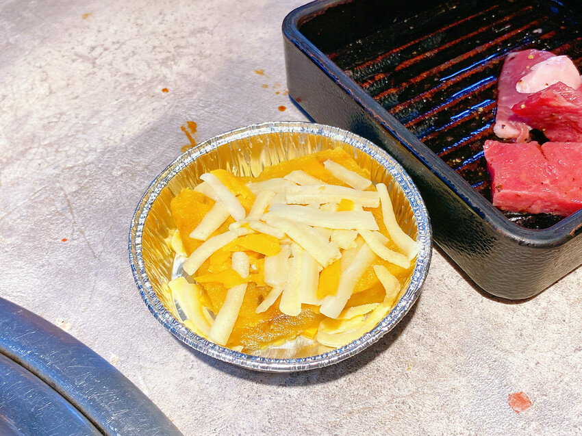 台北美食。西門町美食。肉次方。燒肉吃到飽。西門峨眉店 (37)