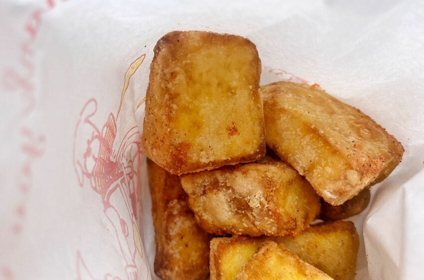 台中必吃美食推薦｜小彤帽密沾醬炸鷄排｜必點品項推薦懶人包！讓你享吃不踩雷！