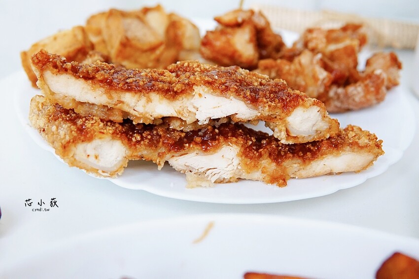 小彤帽密沾醤炸鷄排 大里總店，人氣宵夜炸物20元起，獨家鹹甜醬汁讓人難忘，現點現炸請先預訂 - Cyndi loves享食天堂