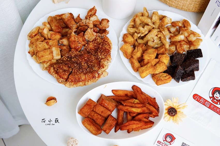 小彤帽密沾醤炸鷄排 大里總店，人氣宵夜炸物20元起，獨家鹹甜醬汁讓人難忘，現點現炸請先預訂 - Cyndi loves享食天堂