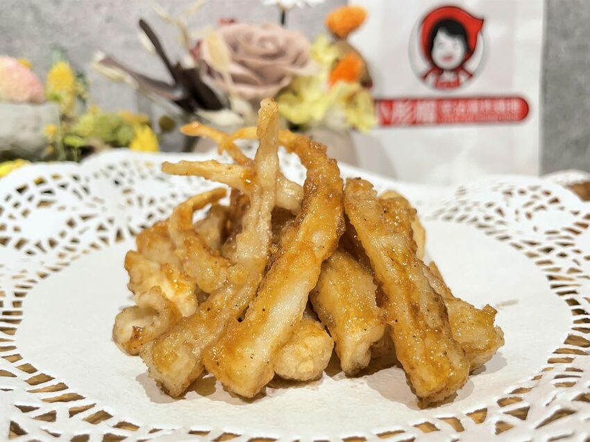 小彤帽密沾醬炸鷄排